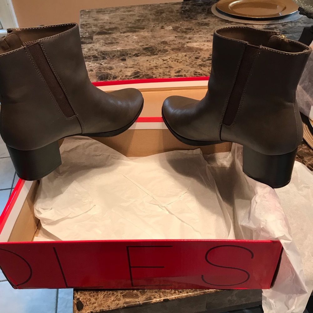 Worn AEROSOLES SHOE BOOT